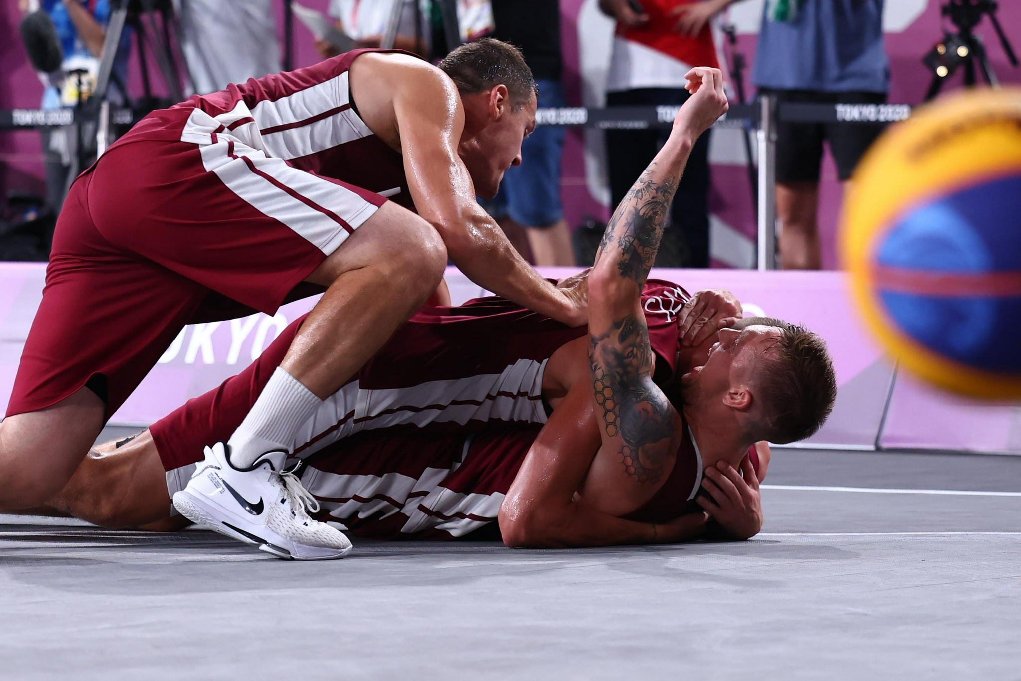 包含拉脱维亚队在对抗白俄罗斯时势如破竹，表现亮眼的词条