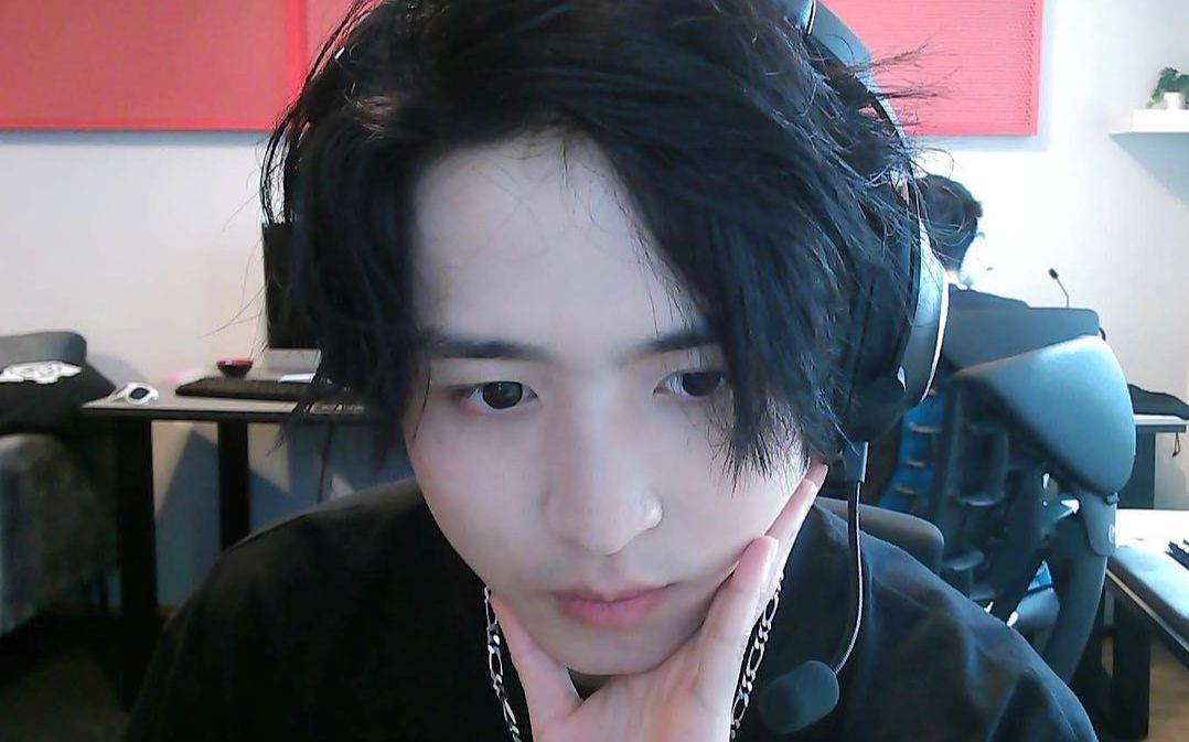 BRO力克TSM,Hanssama开启传奇时刻宿命之战八强赛,引爆全场热议 BRO力克TSM,Hanssama开启传奇时刻宿命之战八强赛,引爆全场热议