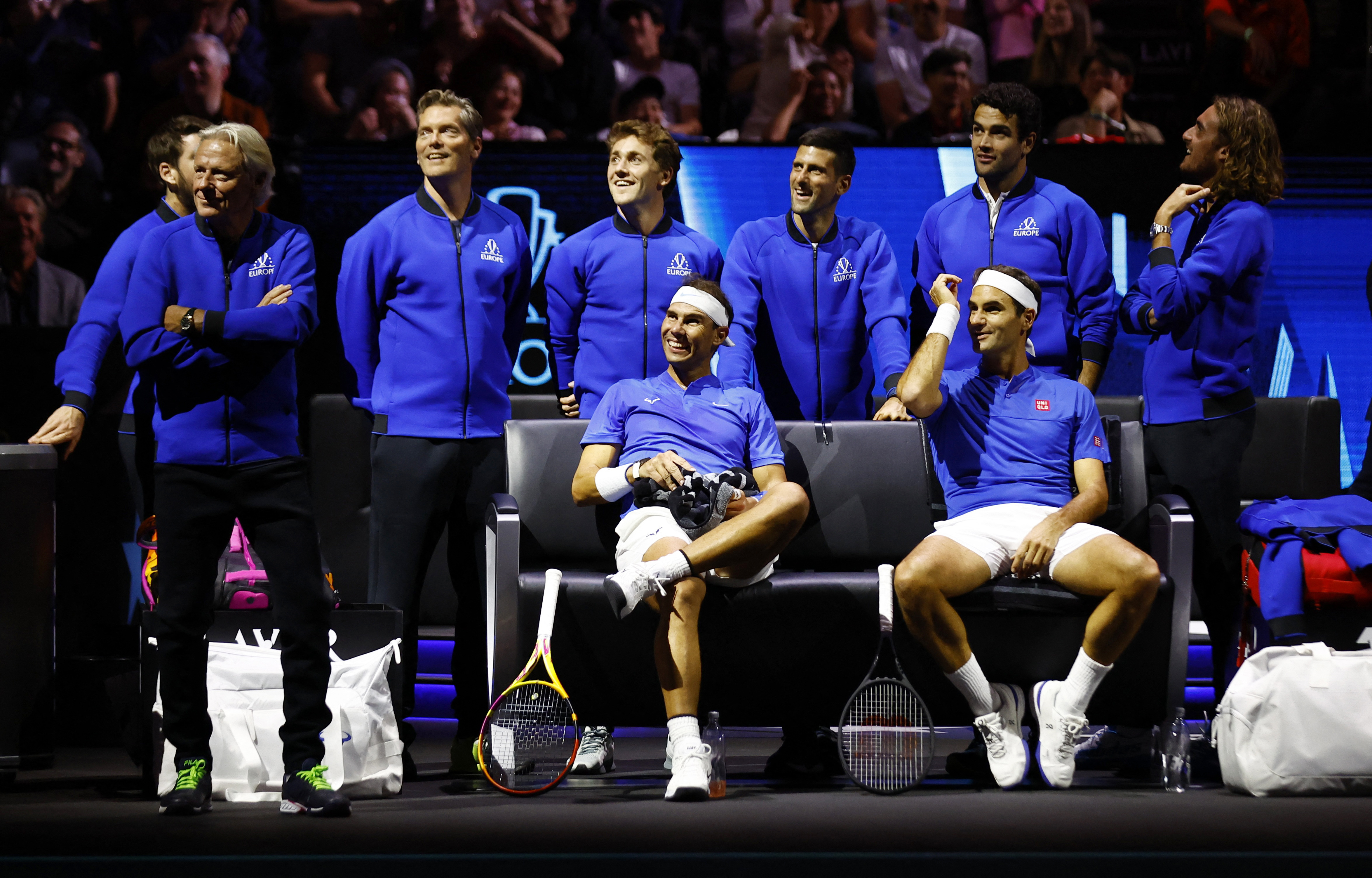 包含戴维斯杯完胜拉沃尔杯，西西帕斯扛起全队的词条