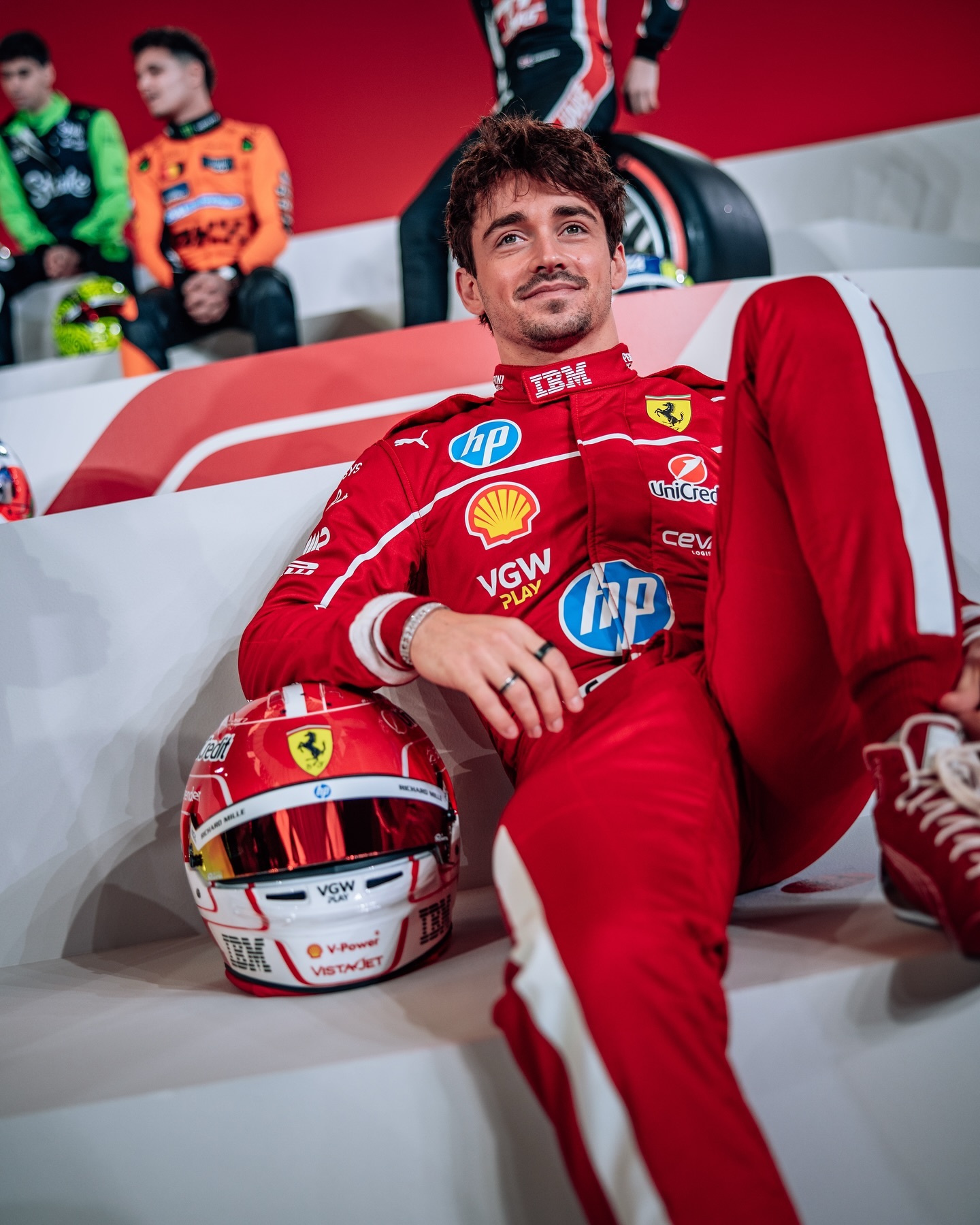 迈凯伦完胜哈斯车队，汉密尔顿扛起全队的简单介绍