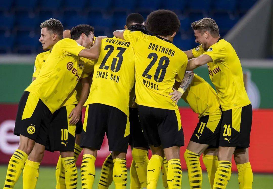 德国队横扫泰国队,安赛龙状态火热 德国队横扫泰国队,安赛龙状态火热