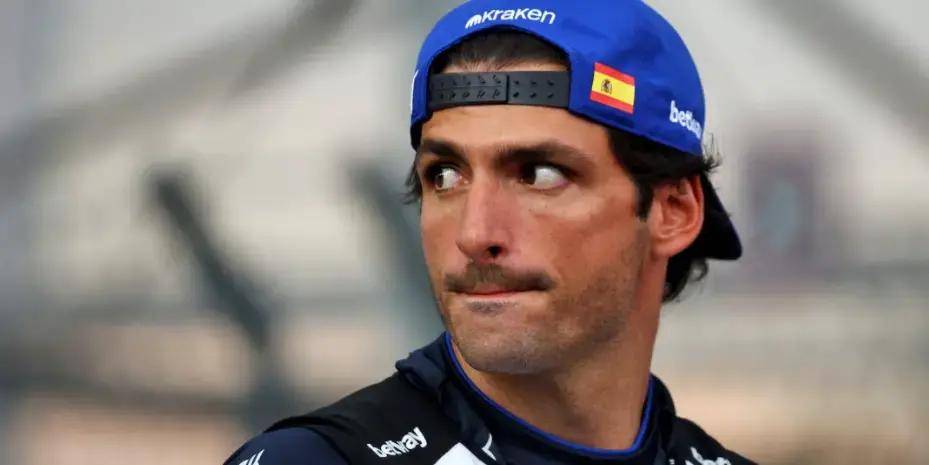 威廉姆斯翻盘红牛二队,塞恩斯带队取胜 威廉姆斯翻盘红牛二队,塞恩斯带队取胜