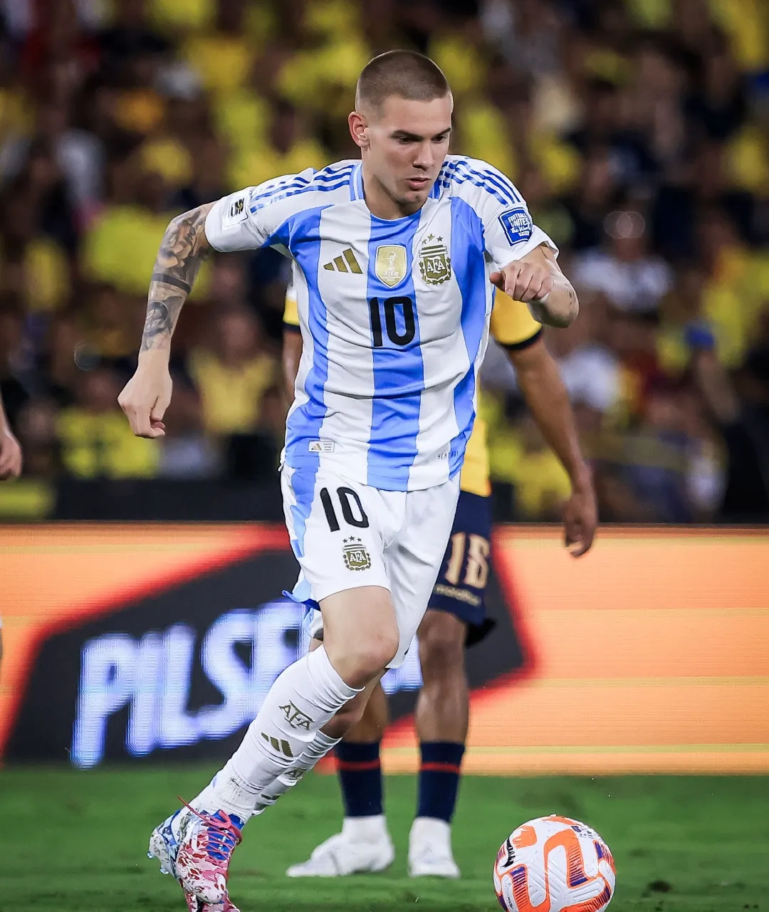 阿根廷险胜乌拉圭，拉什福德高光表现